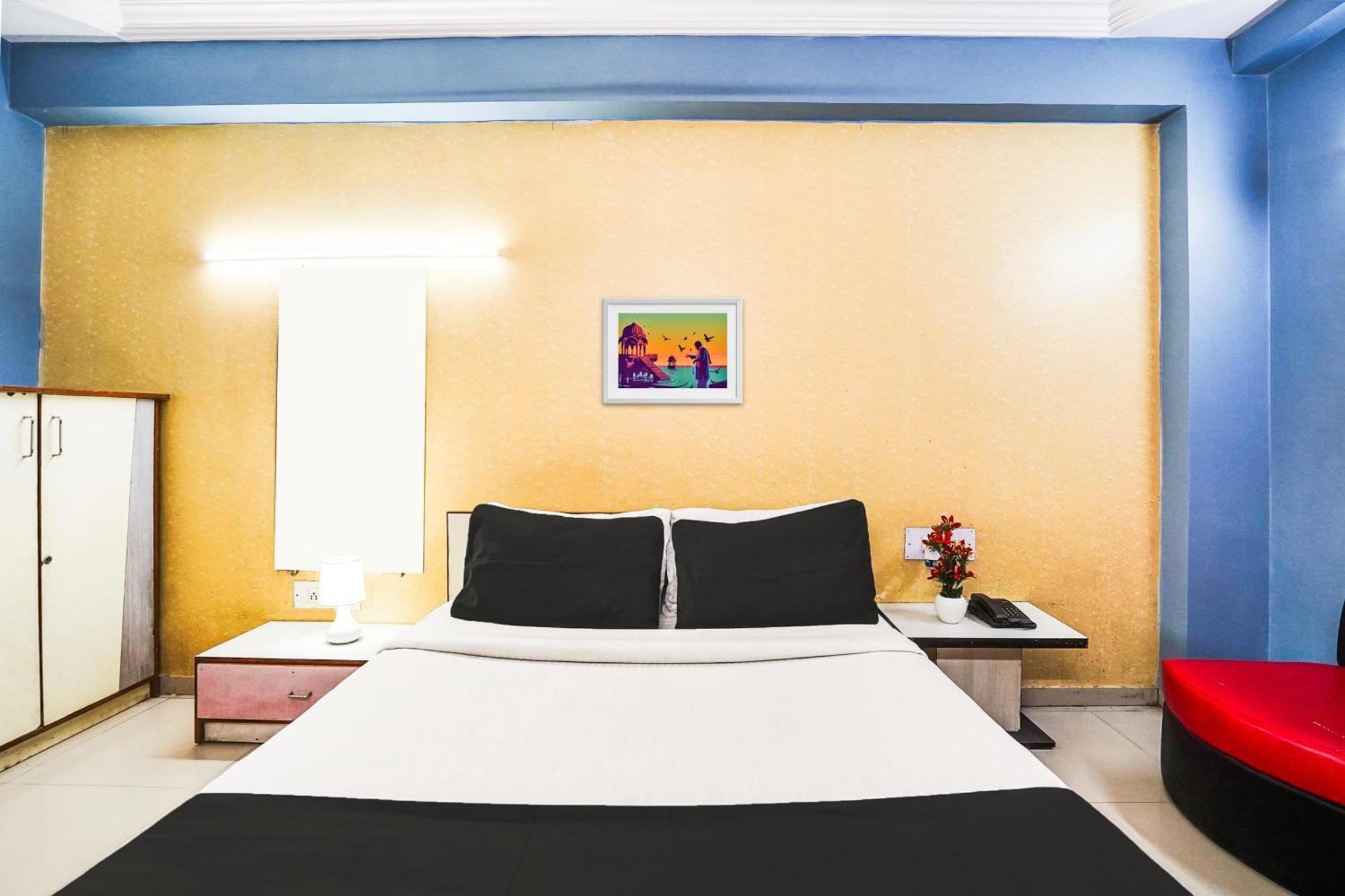Hotel O Vibrant Residency Ahmedabad Exterior photo