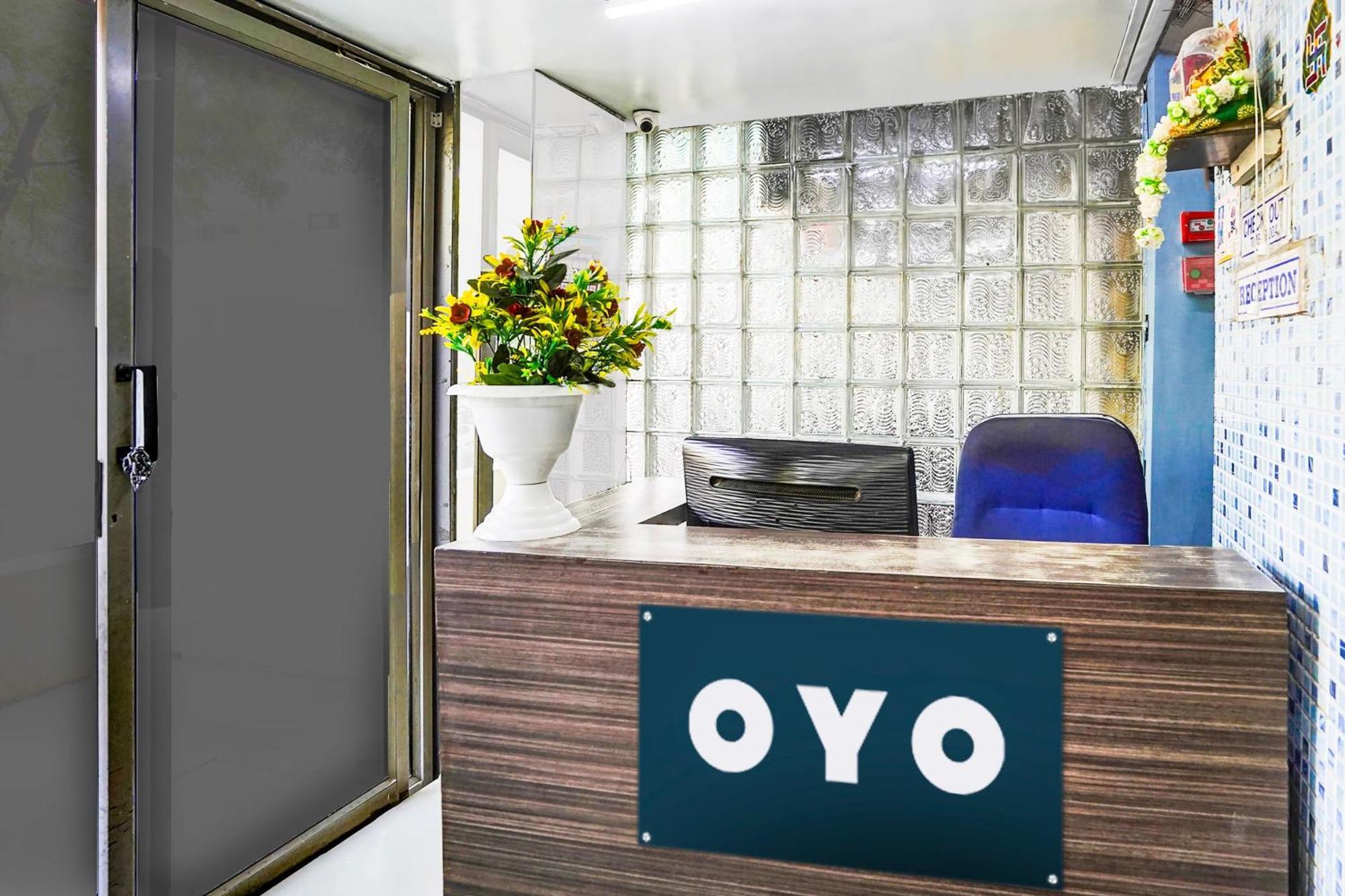 Hotel O Vibrant Residency Ahmedabad Exterior photo