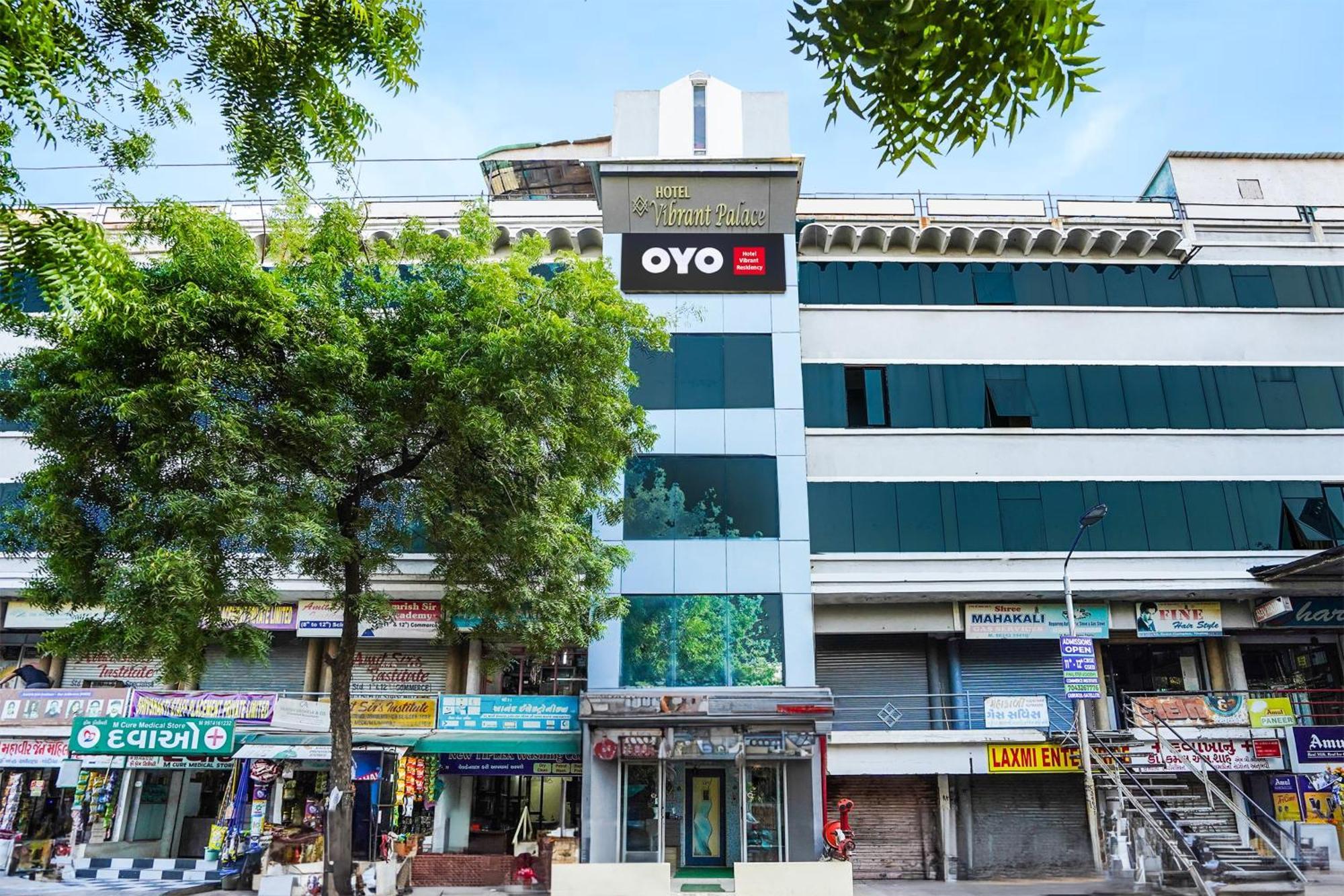 Hotel O Vibrant Residency Ahmedabad Exterior photo